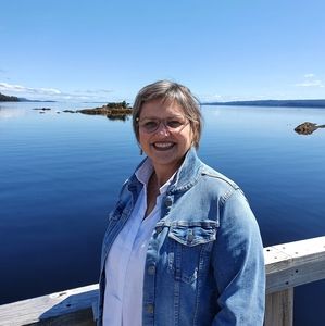 Meet your Posher, Leanne